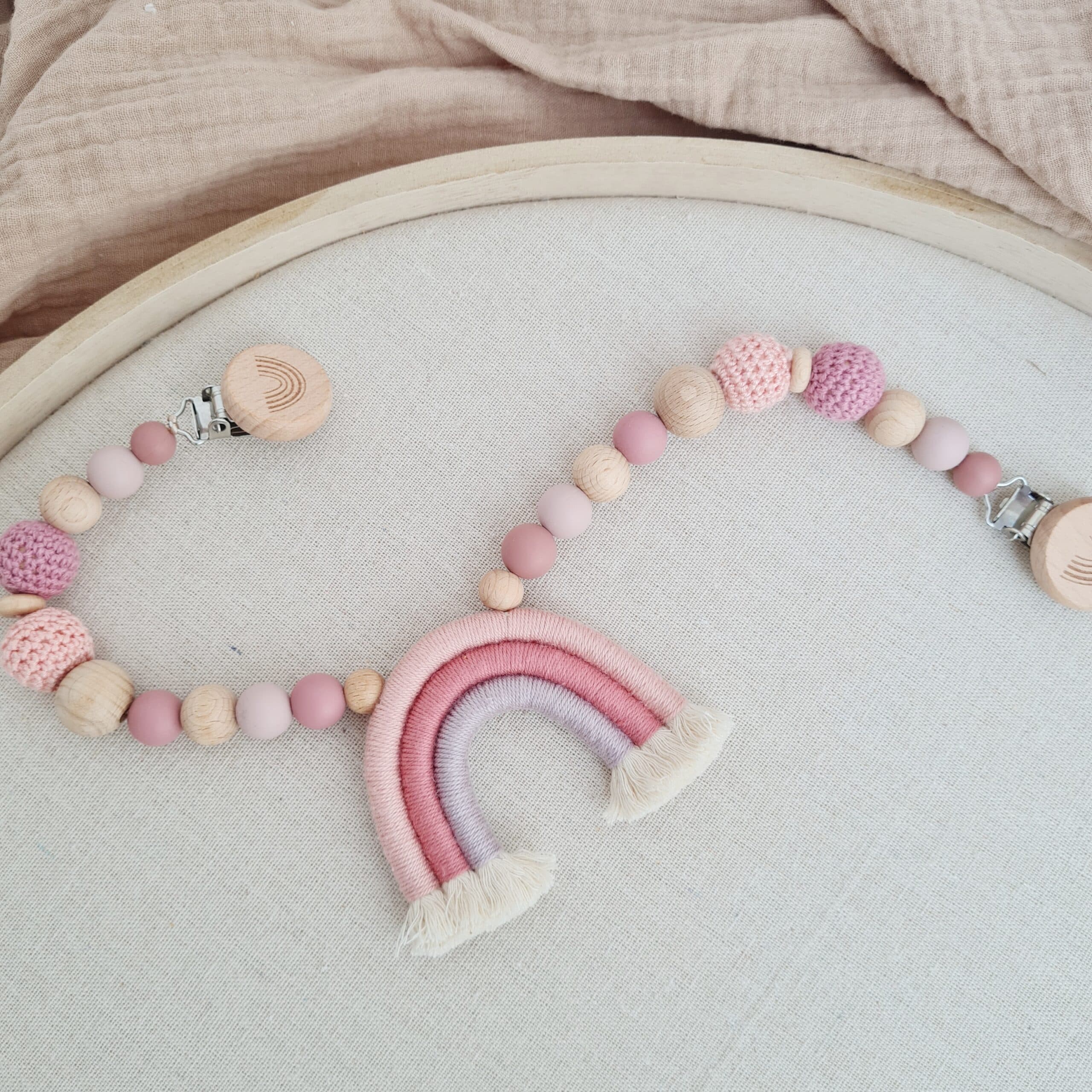 Wagenkette mit Regenbogen "Soft Berry" von Wunderdinge - Handgemacht in der Schweiz