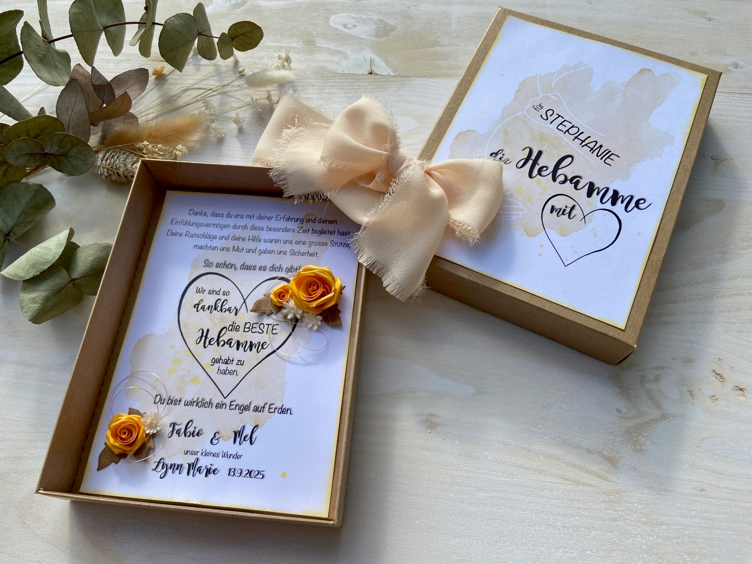 Beste Hebamme personalisiertes Danke-Geschenk gelb von MANNIGFALTIG - Handgemacht in der Schweiz