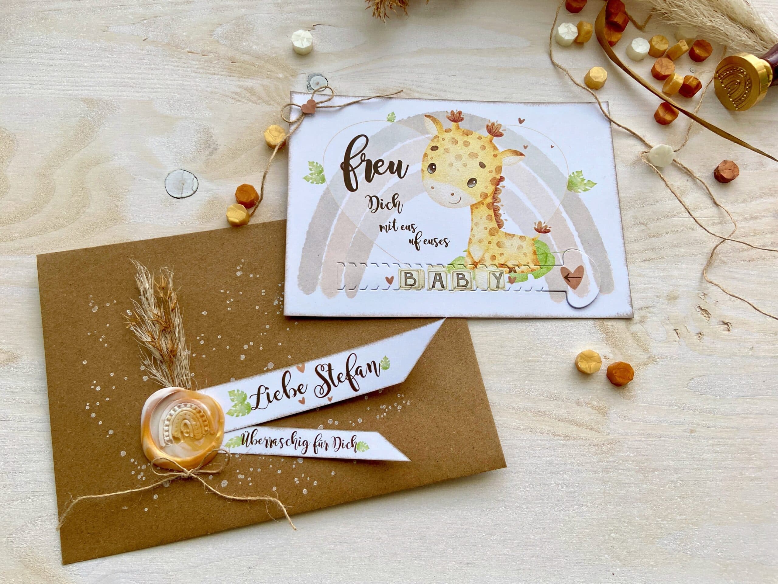 Gotti Götti Frage Karte mit personalisiertem Umschlag, BABY Giraffe, im Boho-Stil, Schwangerschaft verkünden von MANNIGFALTIG - Handgemacht in der Schweiz