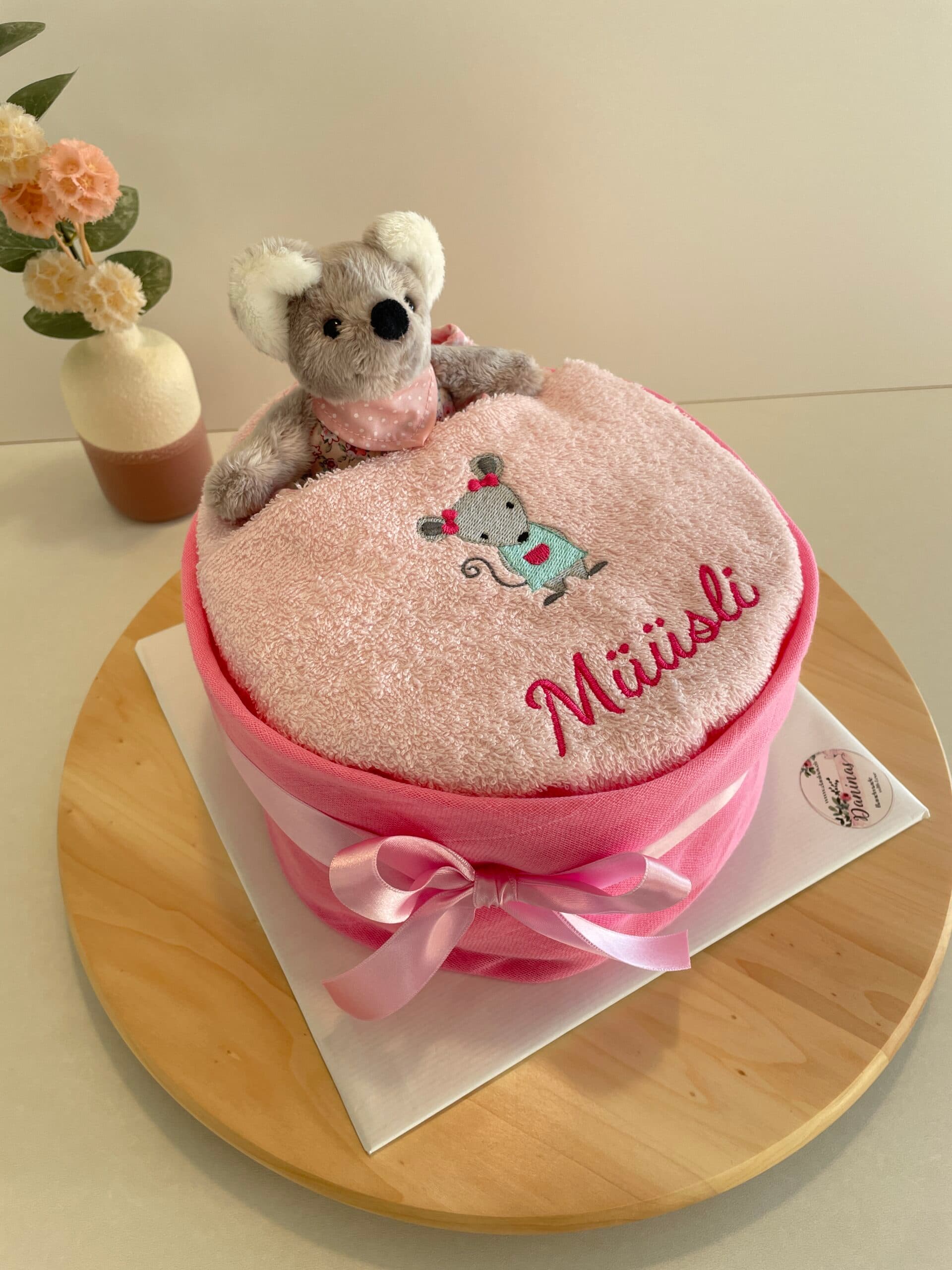 Windeltorte Müüsli rosa von Daninas.ch - Handgemacht in der Schweiz