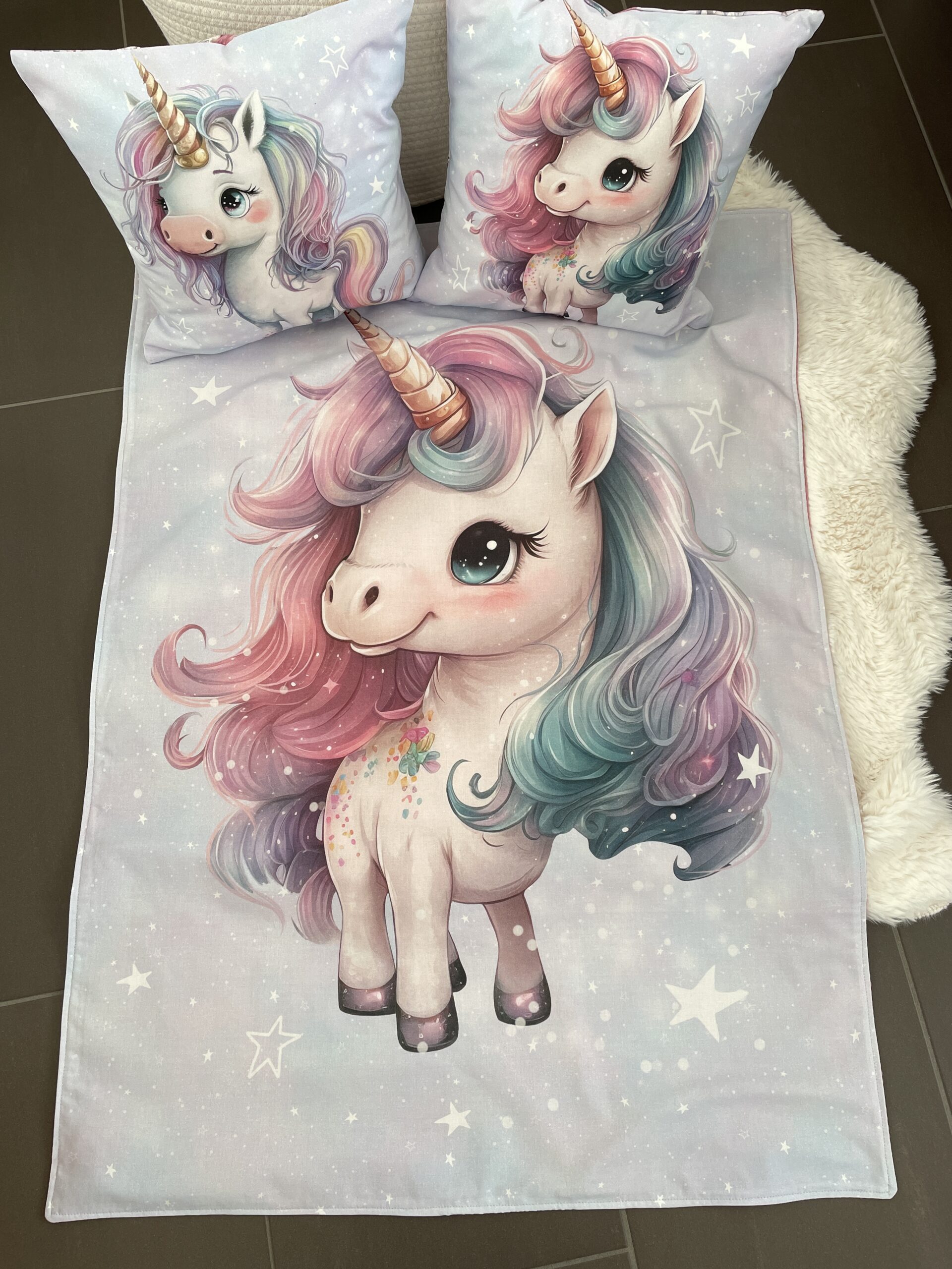 Kuscheldecke kleines Einhorn von Daninas.ch - Handgemacht in der Schweiz
