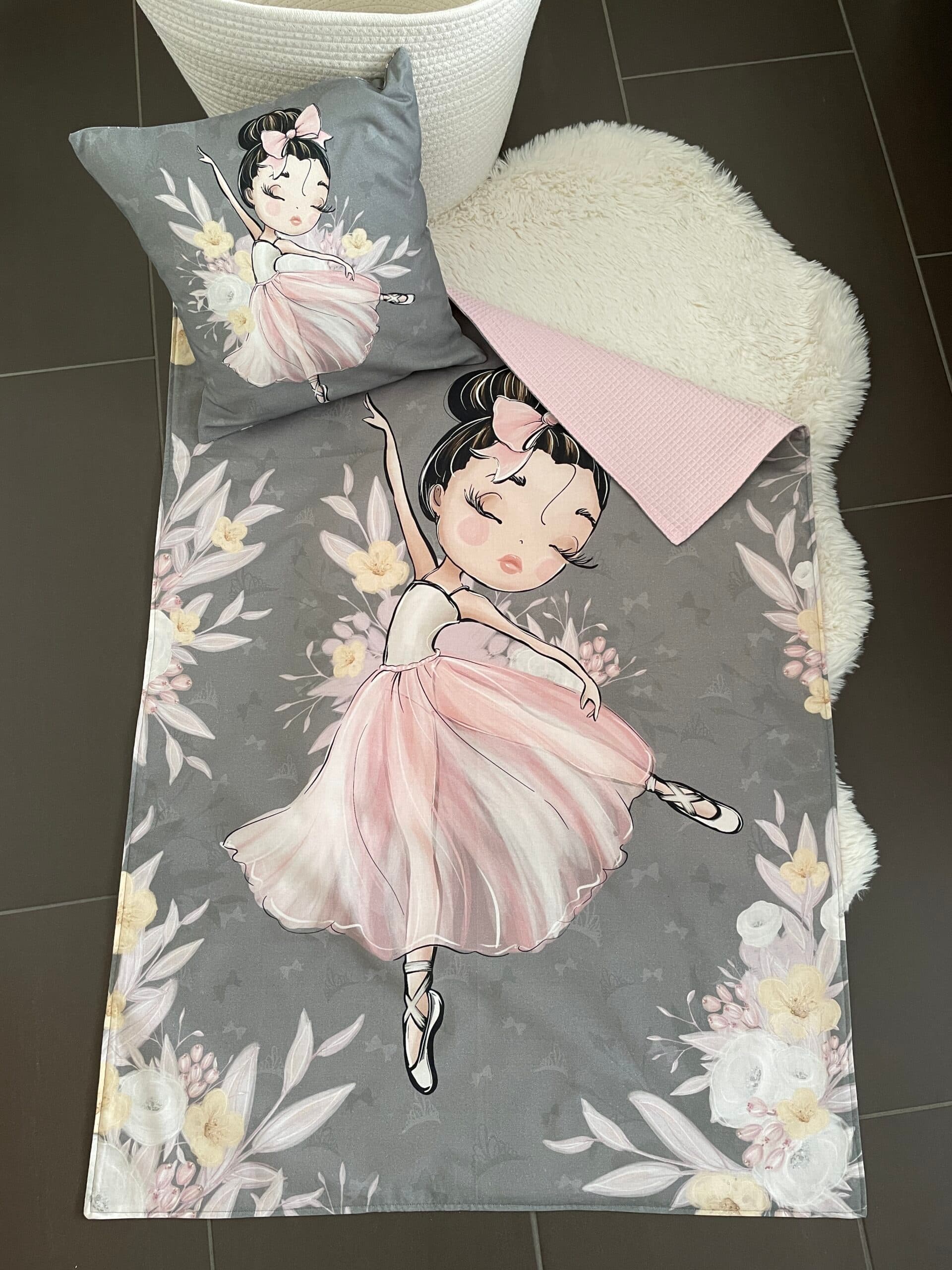 Kuscheldecke Ballerina von Daninas.ch - Handgemacht in der Schweiz