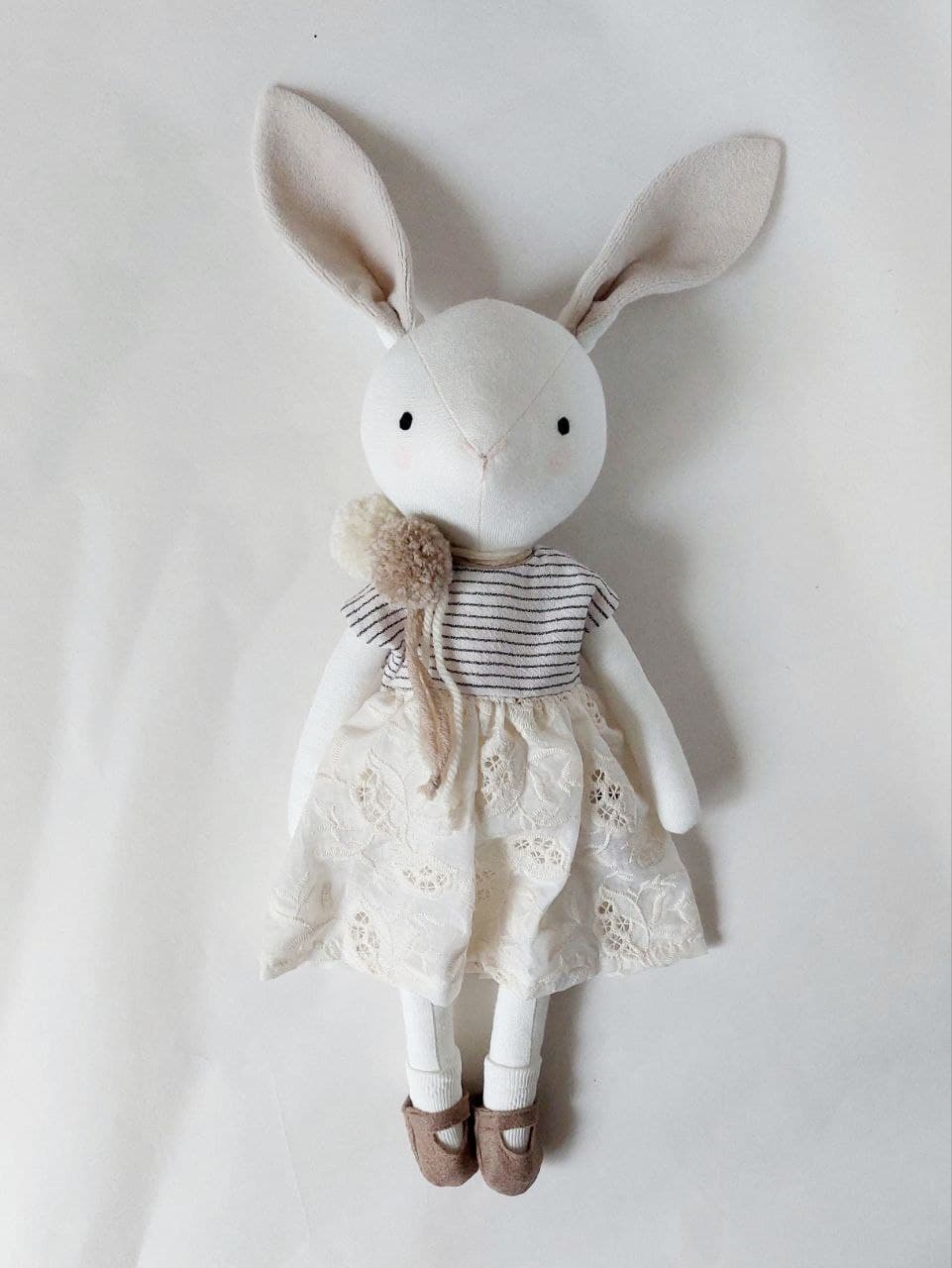 Hasenpuppe Offwhite mit sandfarbenen Ohren 5