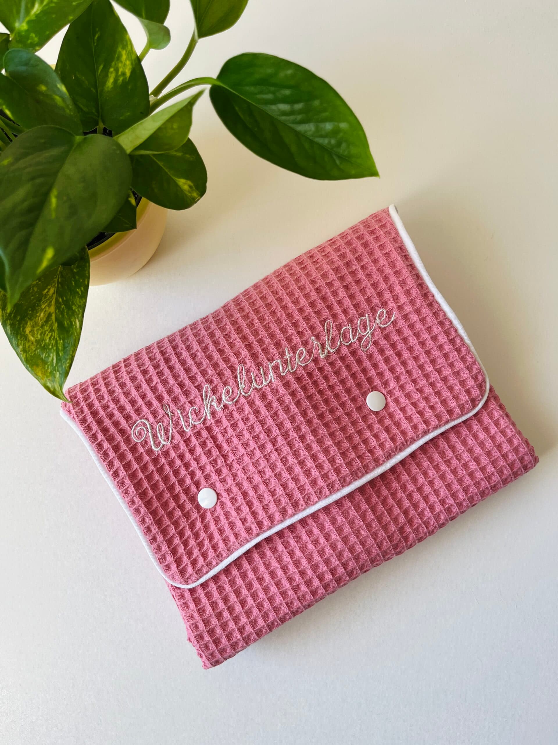 Wickelunterlage von MaMiK Boutique - Handgemacht in der Schweiz
