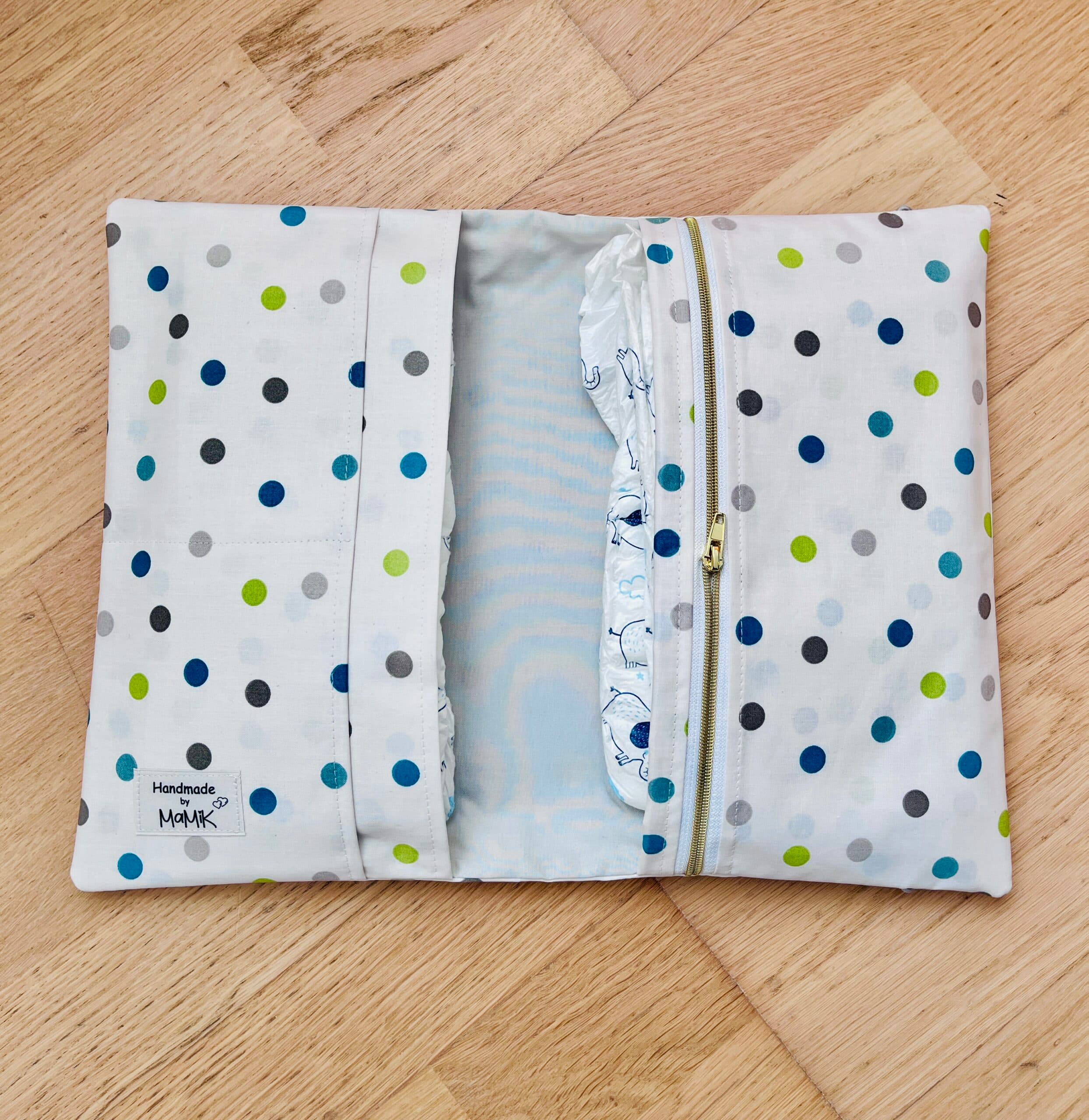 Set aus XL Windeletui und Wickelunterlage 3