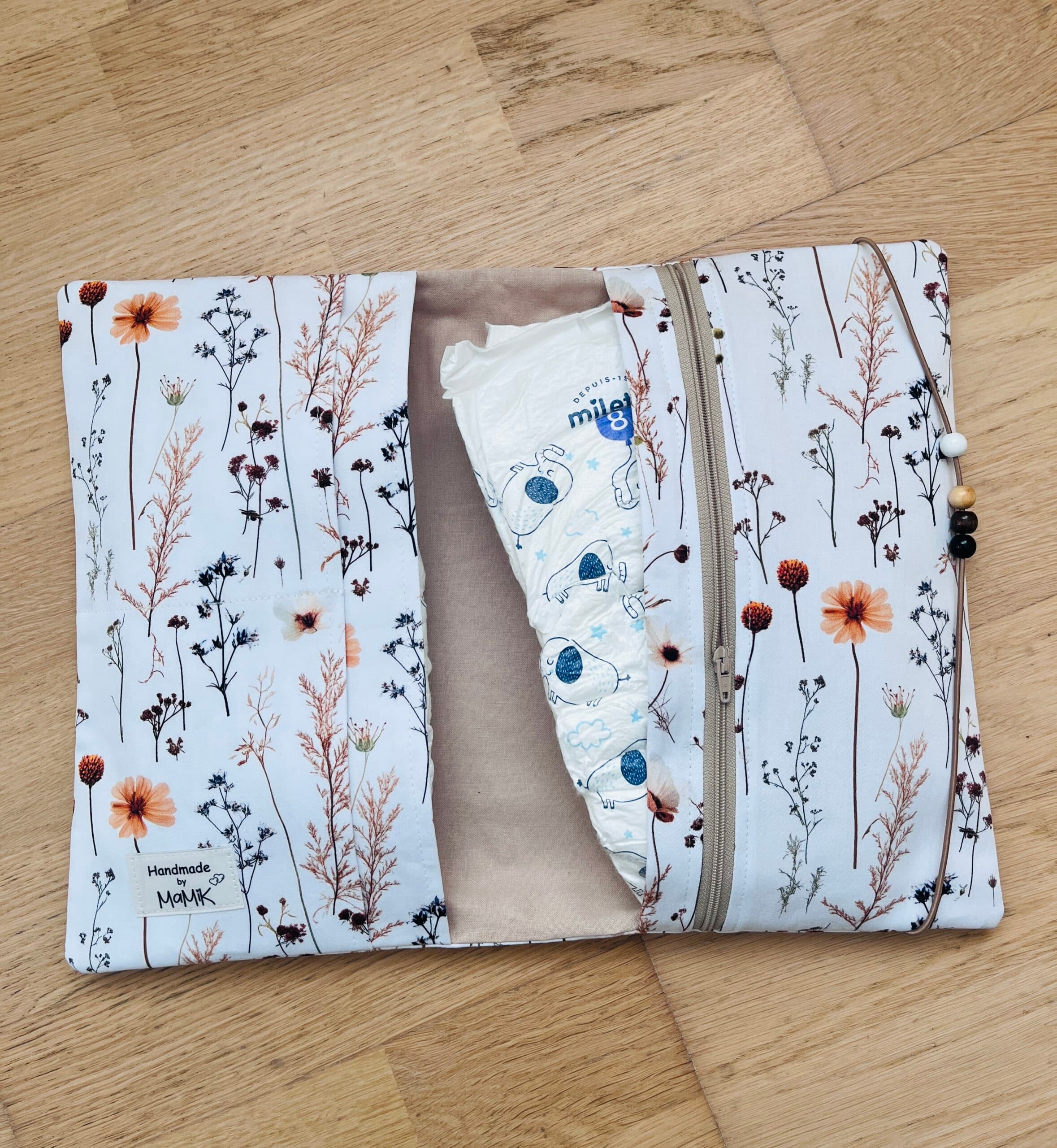Set aus XL Windeletui und Wickelunterlage 3
