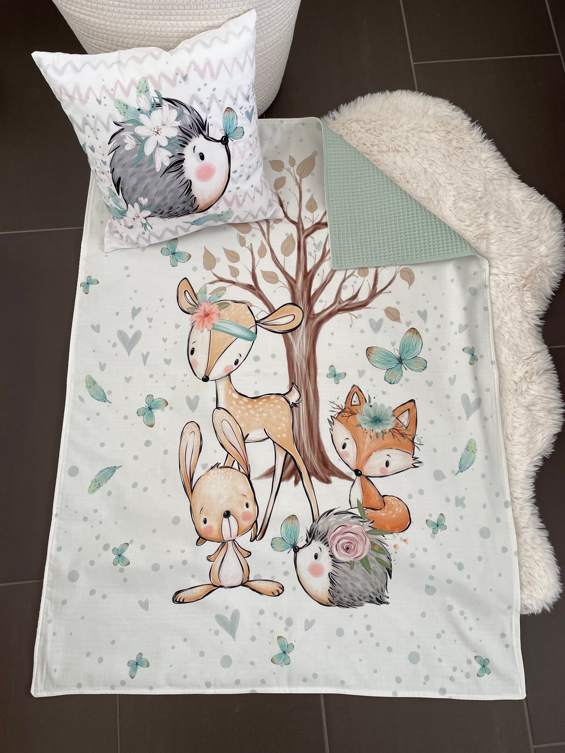 Kuscheldecke neue Waldfreunde von Daninas.ch - Handgemacht in der Schweiz