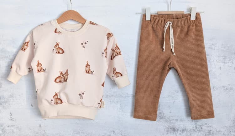 Set amore mio Häsli offwhite/ camel 74 (6-12Mt.) von Mis Herz by Scherzinger Baby - Handgemacht in der Schweiz